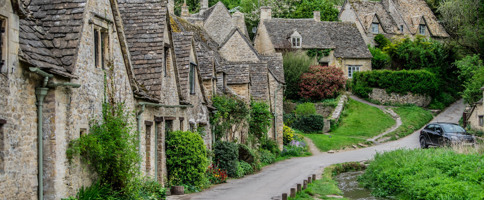 Najlepše selo na svetu uništavaju turisti: Meštani očajni FOTO