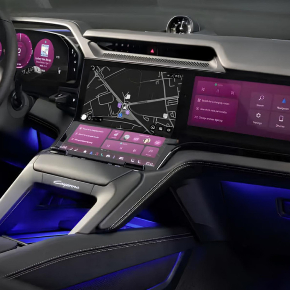 Da li je Porsche preterao sa ekranima? Ovako izgleda električni Cayenne iznutra FOTO