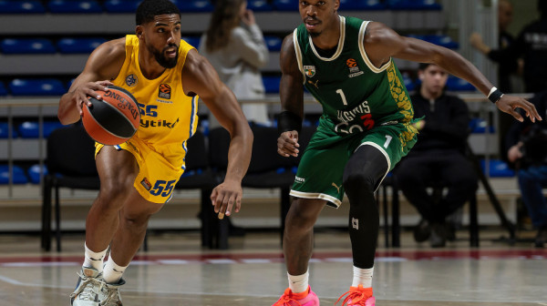 Povredio se Voker – pao ispred Kokoškova VIDEO