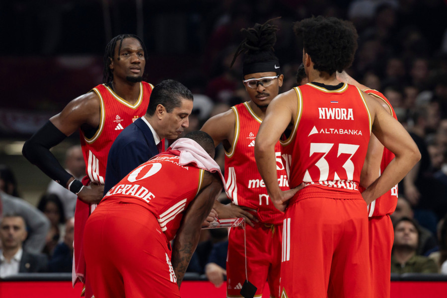 Vruća klupa ponovo gori