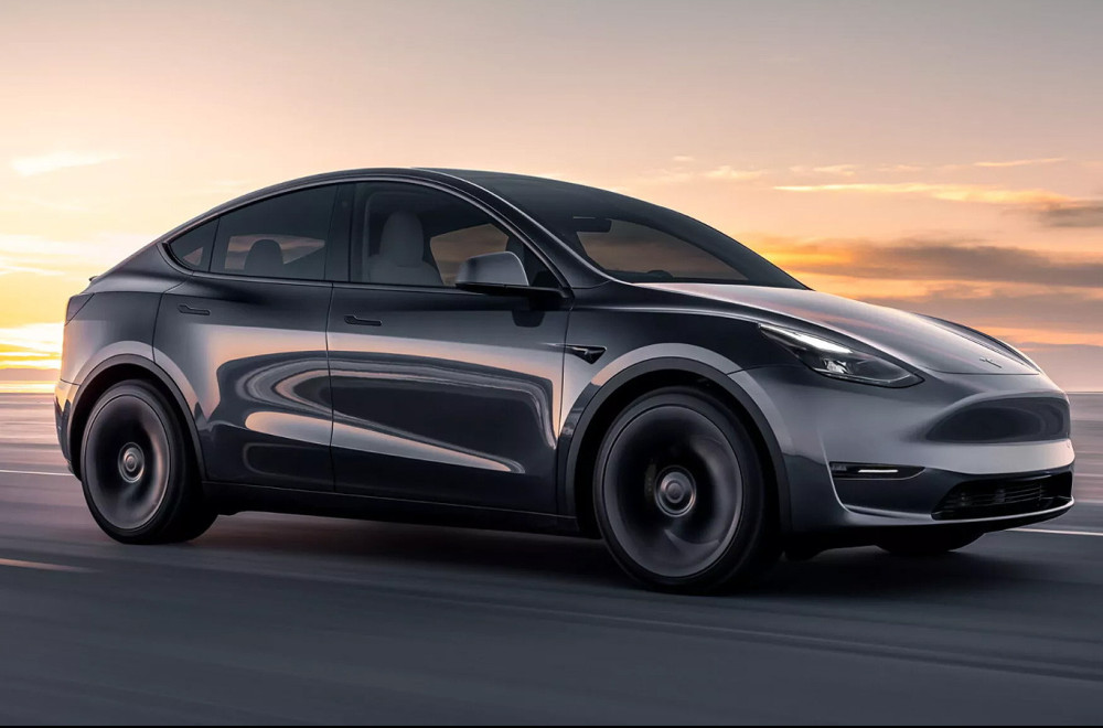 U Tesli tvrdi da nisu dužni da upozore vlasnike na bezbednosne mane – kriv je vozač?!