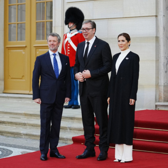 Vučić na večeri koju su priredili danski kralj i kraljica: "Zahvalan na toploj dobrodošlici" FOTO/VIDEO