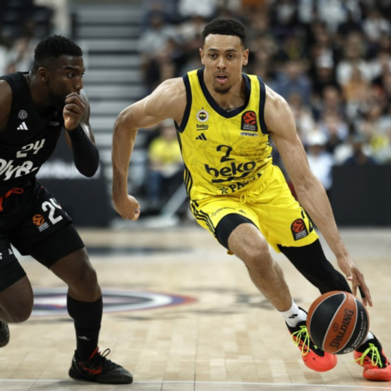 Fener uspešno krenuo u misiju odbrane titule