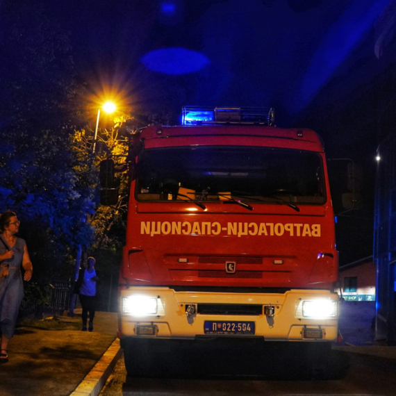 Požar na krovu Immo tržnog centra; Zapalili se napojni kablovi VIDEO