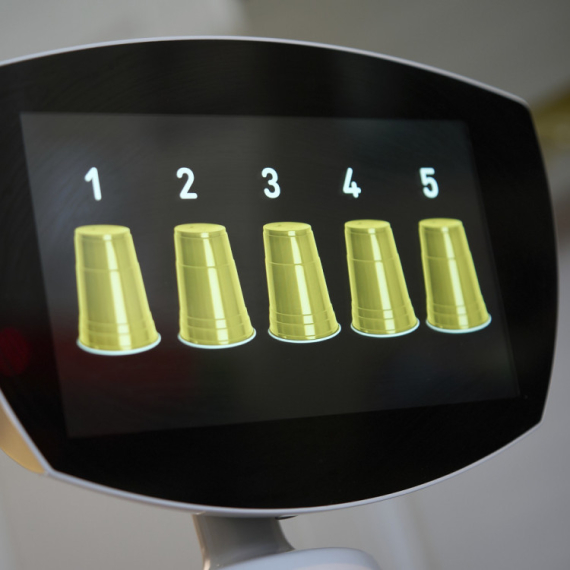 Kuvari odlaze u zaborav: Robot koji će posle vas i sudove oprati FOTO/VIDEO