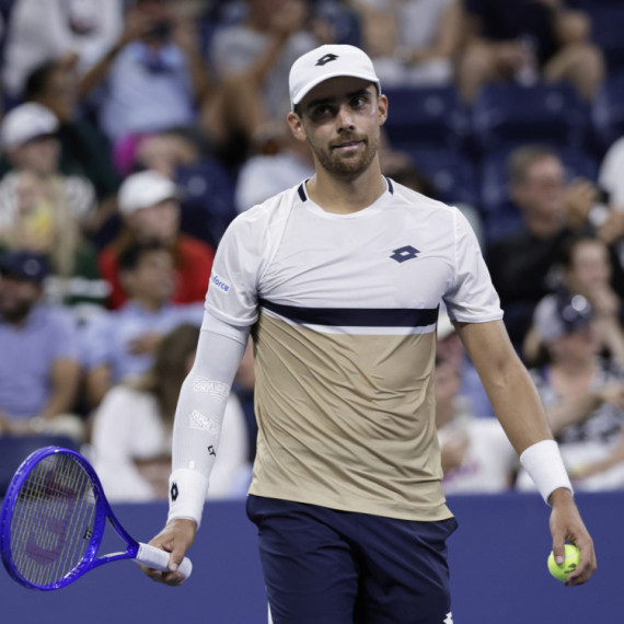 Bonzi preko Opelke do druge runde u Šangaju