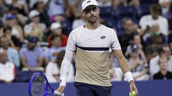 Bonzi preko Opelke do druge runde u Šangaju