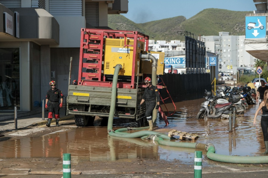 Biblijske padavine: Apokalipsa na ostrvu, brdo se obrušilo na hotel FOTO/VIDEO