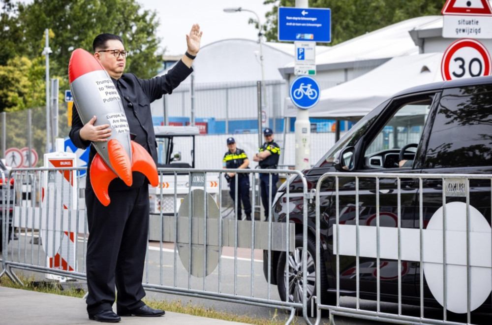 Objavljeni satelitski snimci; Kim uveliko pravi nuklearnu bombu FOTO