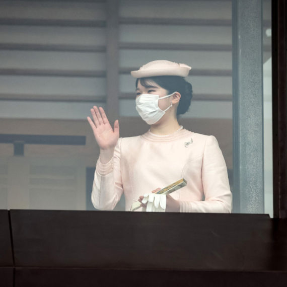 Princeza ima koronu: Neizvesna važna poseta