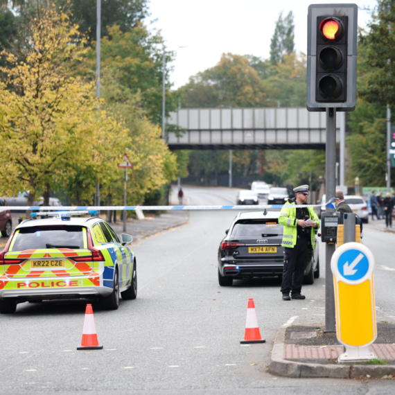Odjeknula eksplozija u Mančesteru; Policija potvrdila: Da, mrtav je