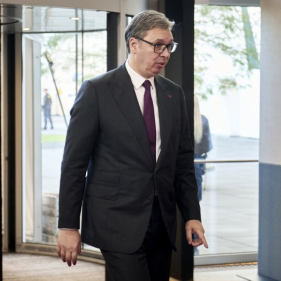 Vučić: Znaju već svi da im je propala revolucija i znaju svi sa kim razgovaraju; Moja politika ostaje ista