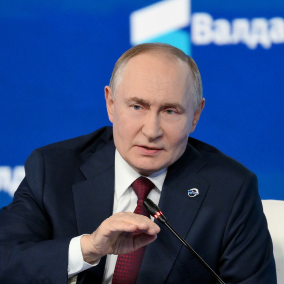 "I Agree with Vučić"; Putin: Attempted Color Revolution in Serbia PHOTO