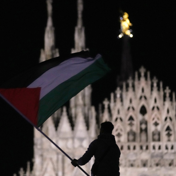 Evropa kao ratna zona; Vodeni topovi, suzavci, privođenja /FOTO