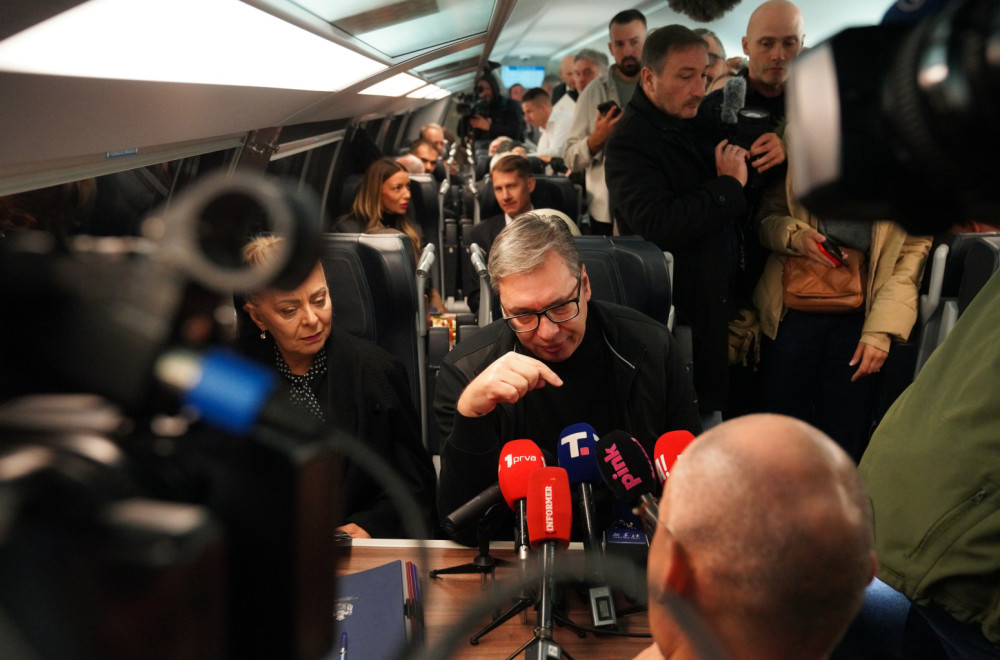 Vučić upozorio: Ceo svet se sprema za rat