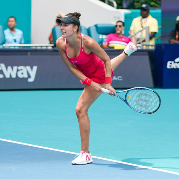 Prva teniserka koja je povećala grudi: Za njenim zgodnim telom mnogi uzdišu FOTO