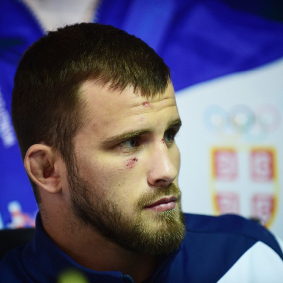 "Zlatni" Komarov na sastanku sa predsednikom Vučićem