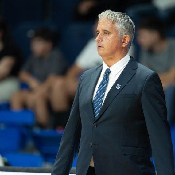 Kokoškov u još većem problemu – Efes ostao bez još jednog centra!