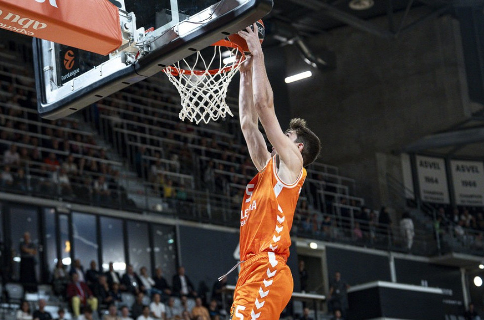 Valensija na 2/2 – poraz za Ivanovića i Smailagića