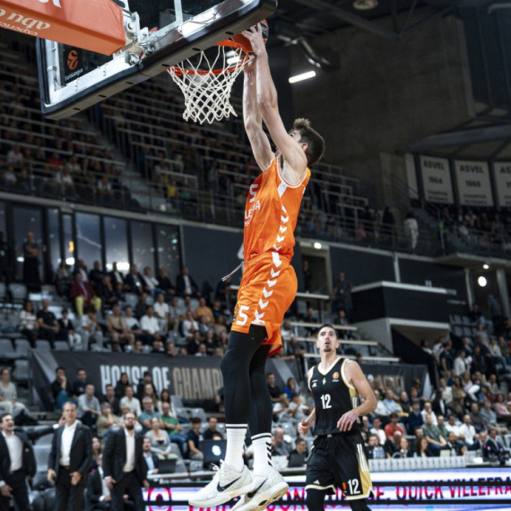 Valensija na 2/2 – poraz za Ivanovića i Smailagića