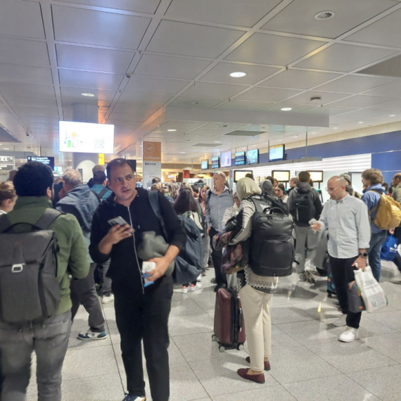 Prošla opasnost od dronova; Aerodrom u Minhenu postepeno nastavlja letove