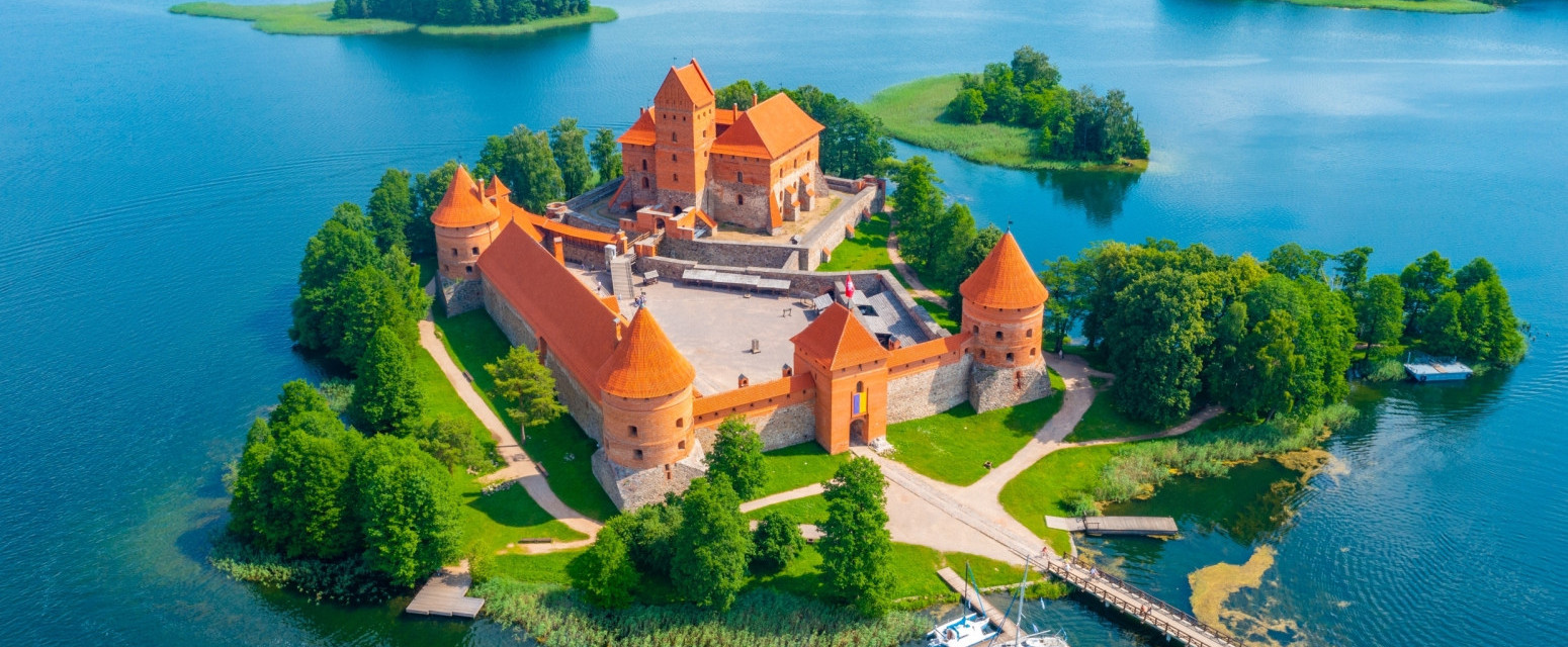 Idealan za jesenju čaroliju: Ovaj grad je mesto u kome vreme stoji, a istorija živi FOTO/VIDEO