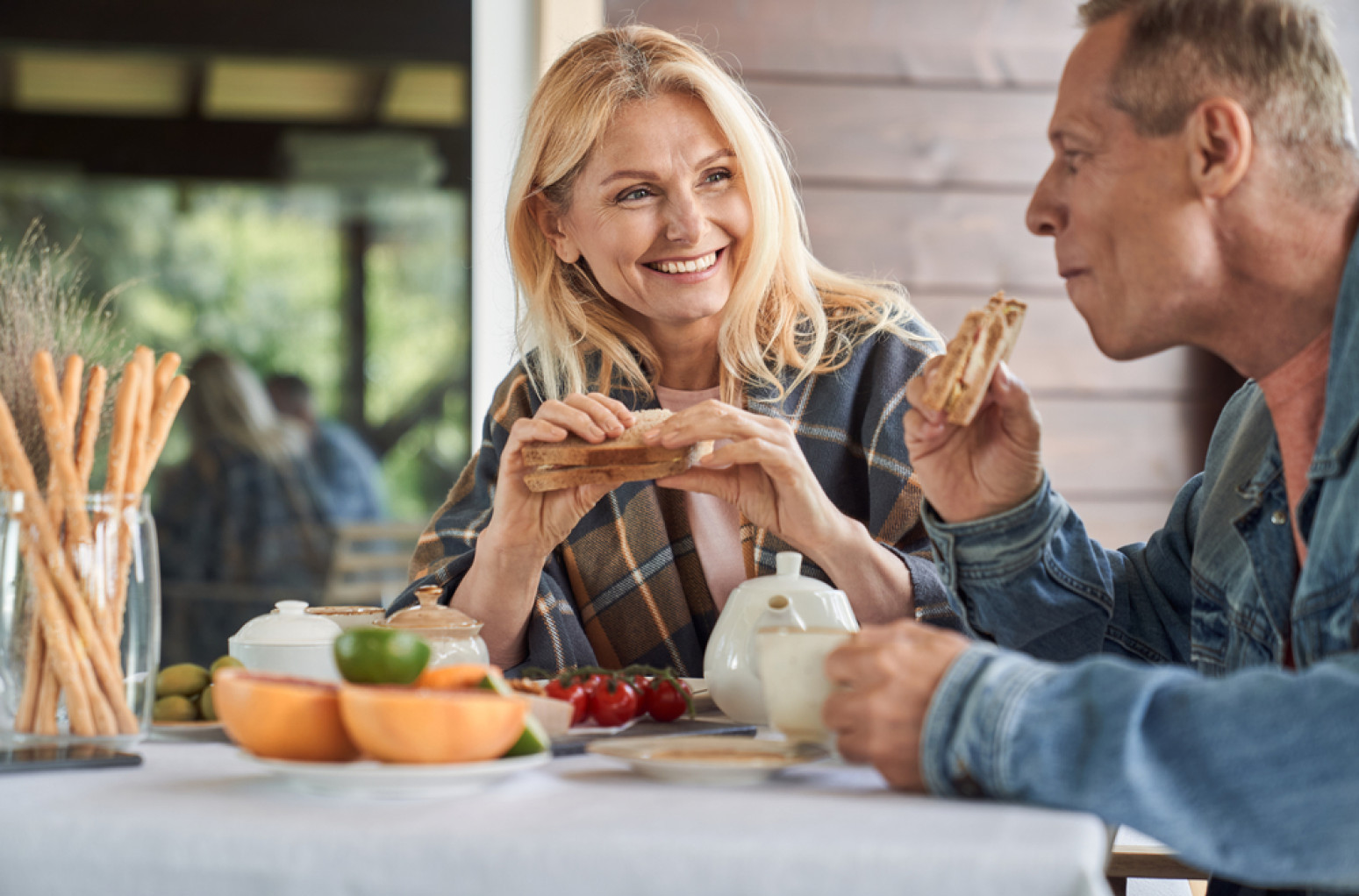 Ishrana u pedesetim godinama mora da se menja: Šta jesti a šta izbegavati?