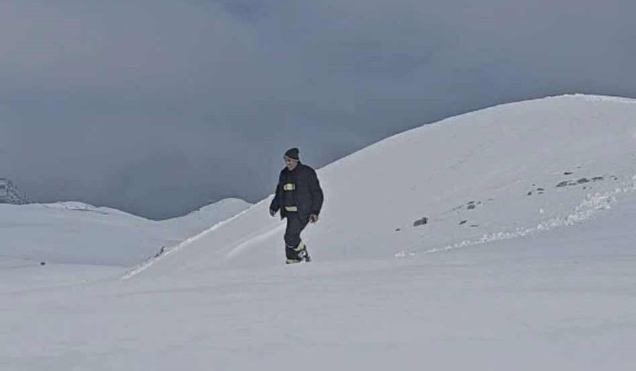 Drama na planini: Stočari zatrpani snegom; Smetovi dostigli metar i po FOTO