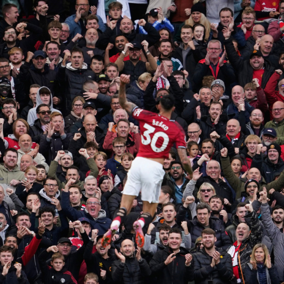 Šeško počeo da se isplaćuje Junajtedu – Arsenal gazda u gradu