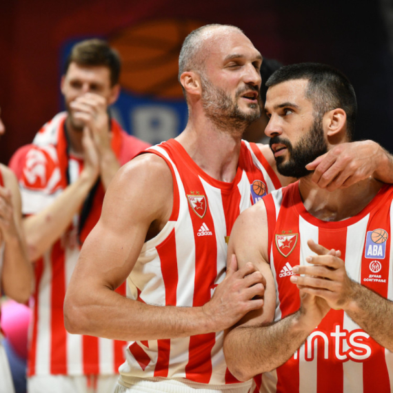 Branko Lazić: "Neobično je, do skoro smo delili dres Zvezde i borili se za klub..."