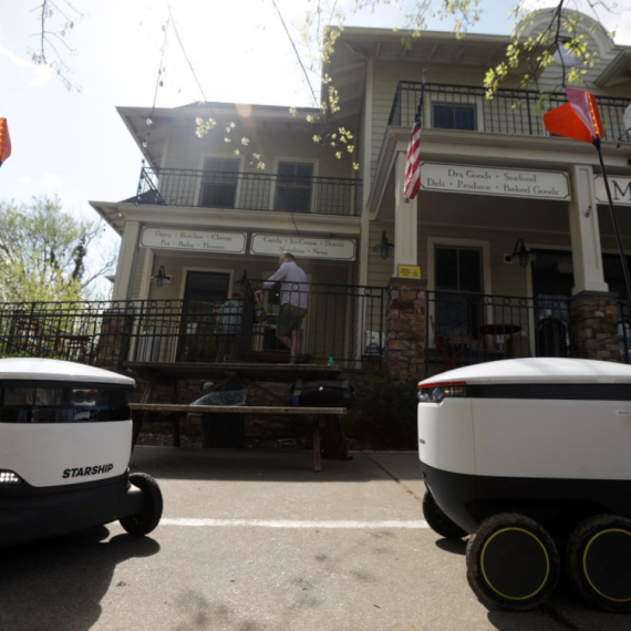 "Roboti će dostavljati hranu svuda"