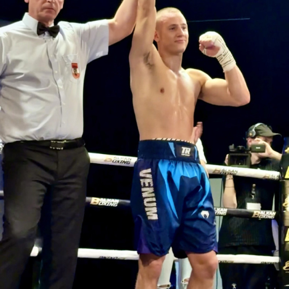 Jovan Nikolić pobedio Poljaka Adama Česlaka u Minhenu