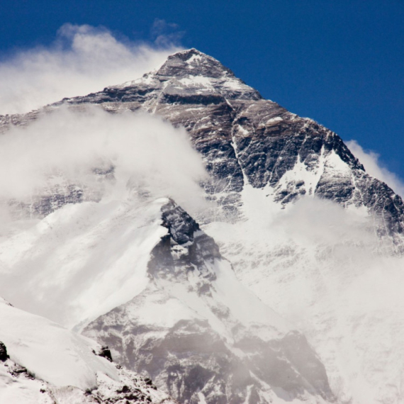 Kraj drame: Spaseno više stotina ljudi sa Mont Everesta FOTO