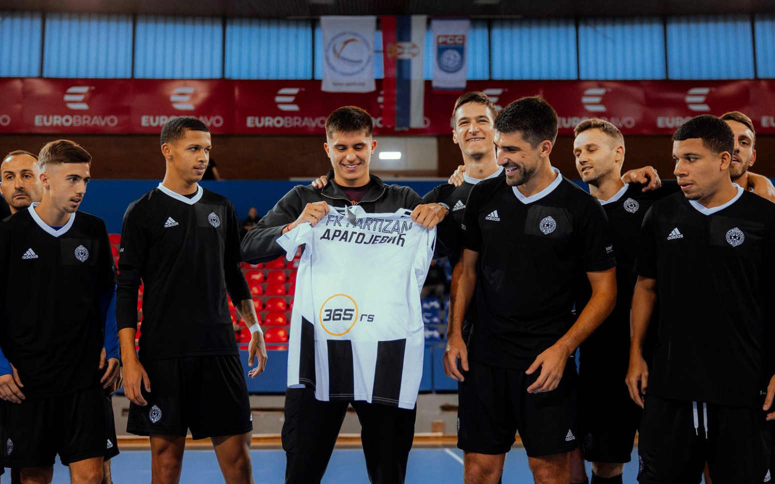 Gde je to kapiten Partizana dan posle pobede u derbiju? FOTO