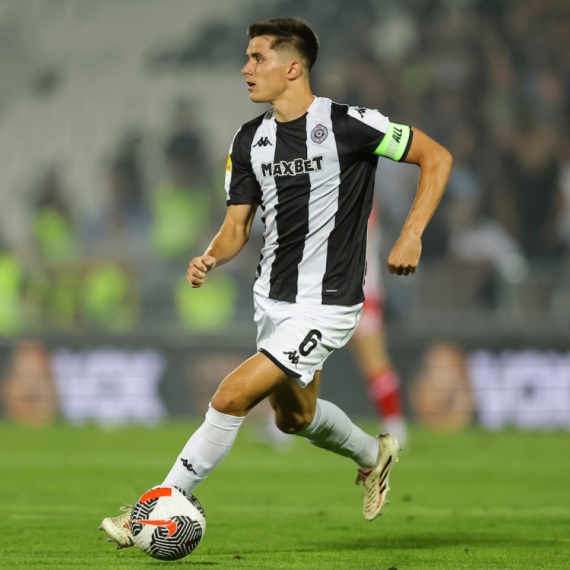 Umalo tuča – kapiten Partizana i fudbaler Čukaričkog napravili haos