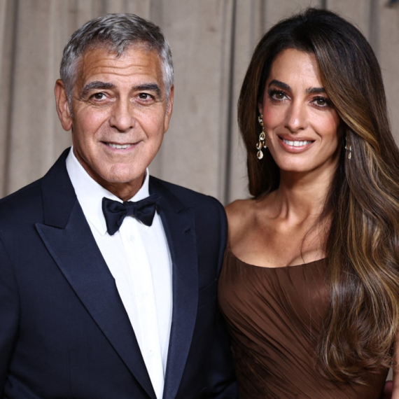 Damski i glamurozno: Niko ne može da nadmaši savršenstvo Amal Kluni FOTO