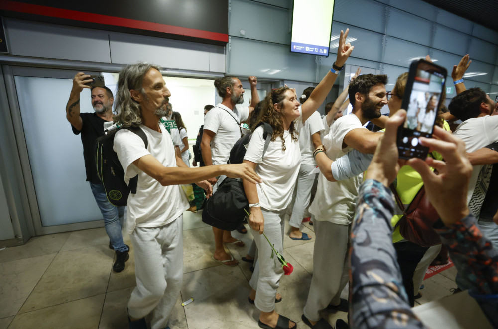 Španski aktivisti sa Sumud flotile stigli kući; Izneli šokantne tvrdnje