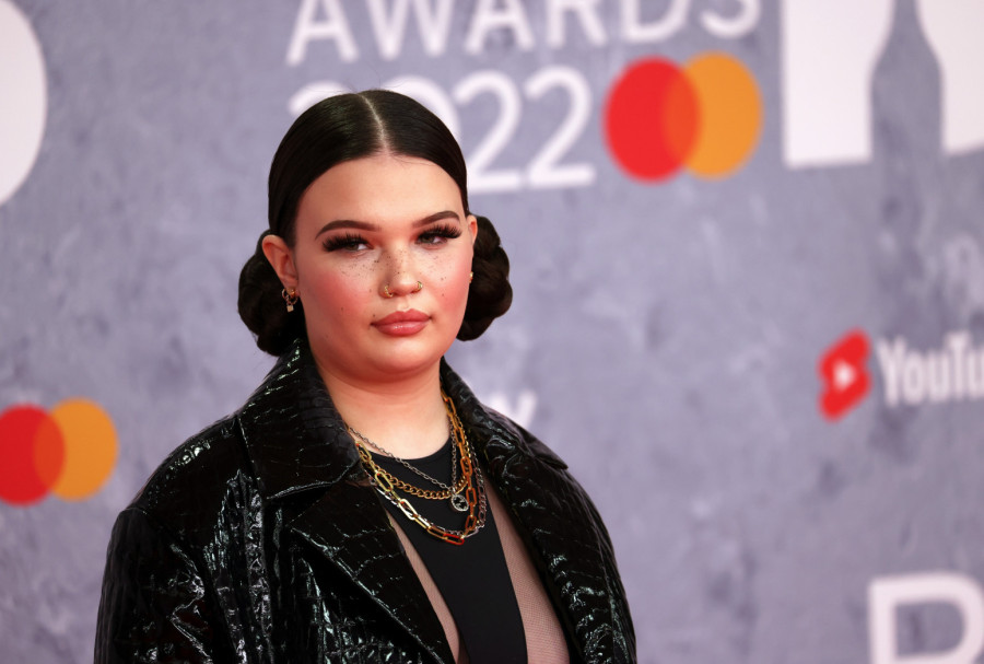 Pevačica se srušila na bini, pa priznala da se predozirala: Šta je trebalo, da umrem?