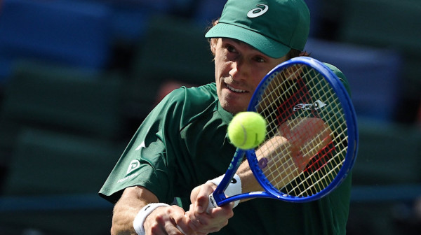 De Minor, Ože-Alijasim i Lehečka u osmini finala Šangaja