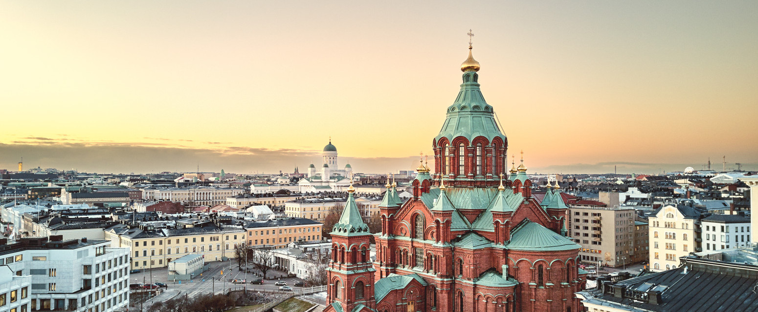 Turisti ovih dana hrle u "beli grad severa": Ovde za svakog ima ponešto FOTO