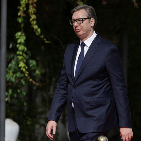 Vučić: Teški udarci oko gasa i nafte za Srbiju, Evropa podiže zavesu prema Rusiji