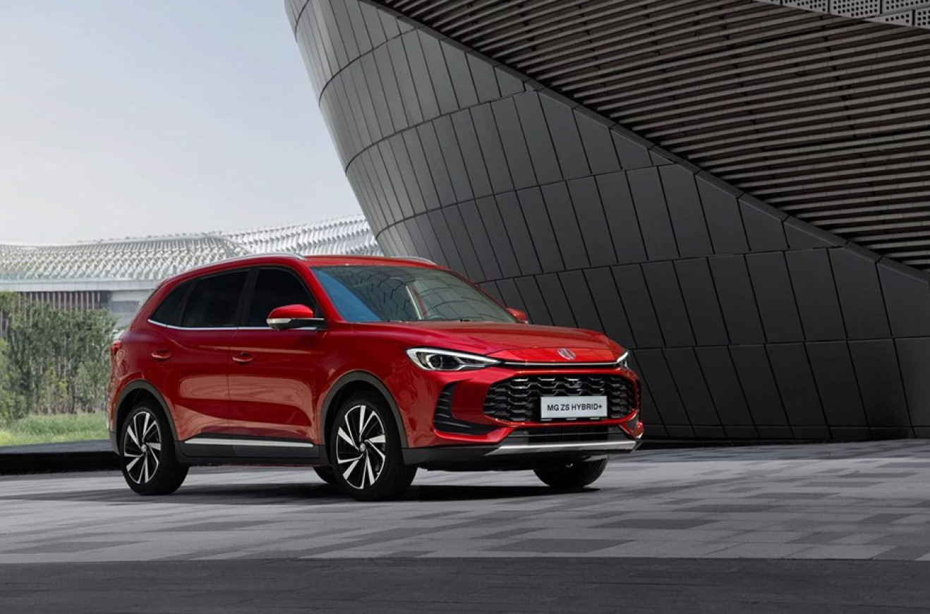 Vozimo novi MG ZS Hybrid: Pitajte sve što vas zanima!