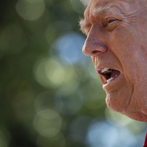 Oglasio se Tramp i poručio: Sada će sve biti drugačije