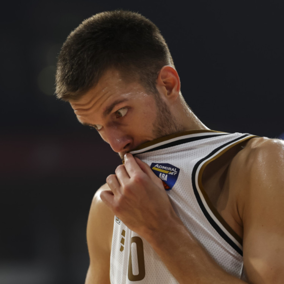 Silovit start Dubaija u ABA: Dabl-dabl Bejkona, solidan i Petrušev