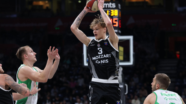 Murinen se predstavio "grobarima" na svoj način  VIDEO