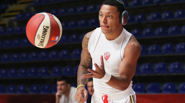 Dos Santos se oglasio misterioznom porukom – posle ponoći morao da se objašnjava FOTO