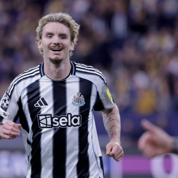 Voltemade "rešeta" u Njukaslu, ali ne može da igra za "pancere"