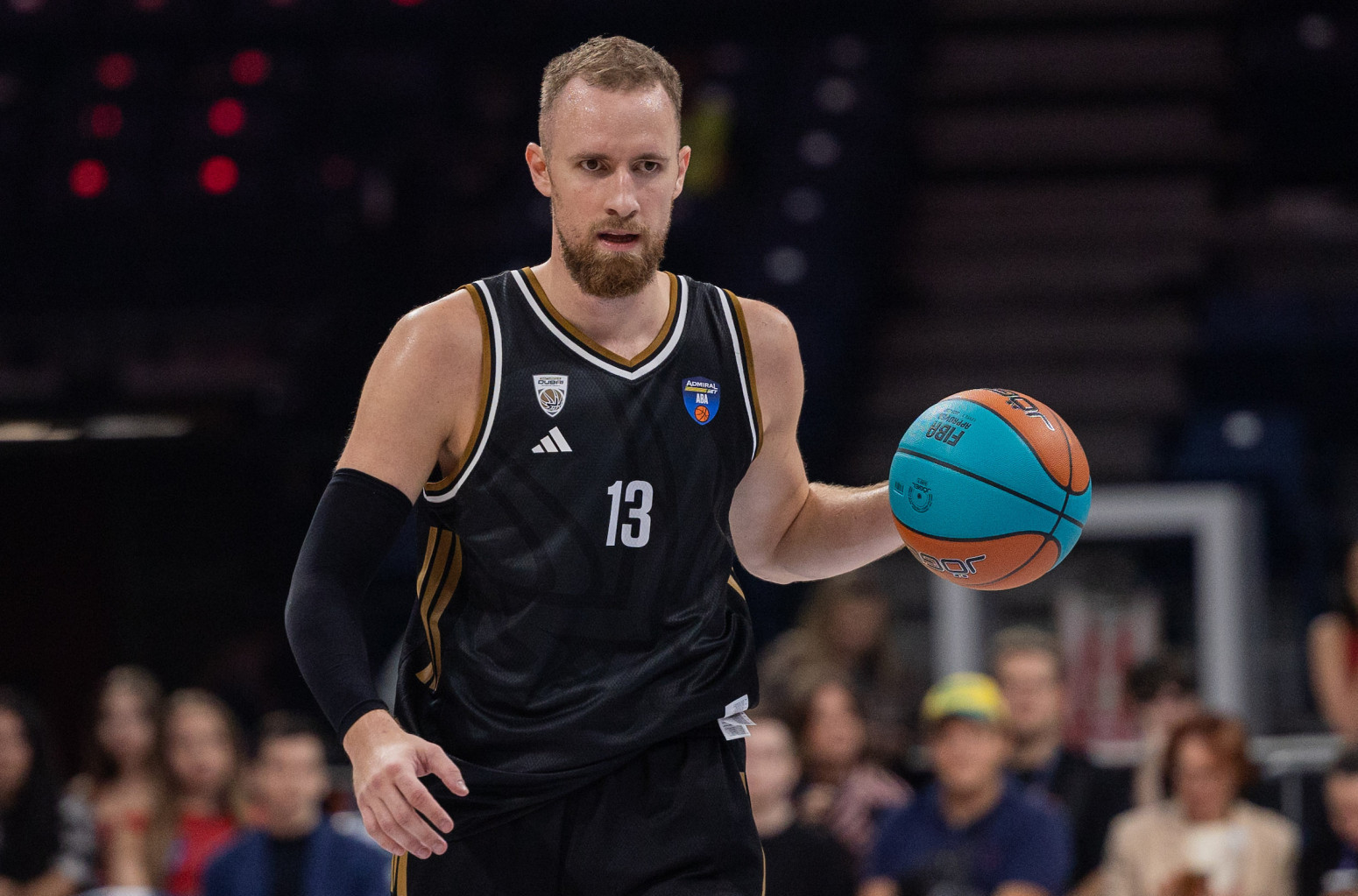 Peh za Dubai – povreda Muse na premijeri