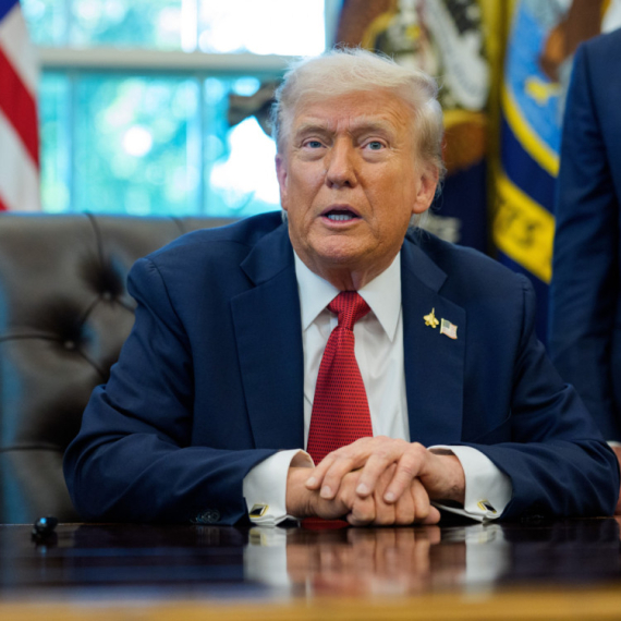 "Upravo smo saznali..."; Hitno se oglasio Tramp: Uvodi carine od 100 odsto na kinesku robu