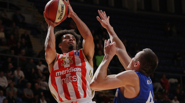 Najslabiji igrač Partizana bolji od Zvezdinog najboljeg